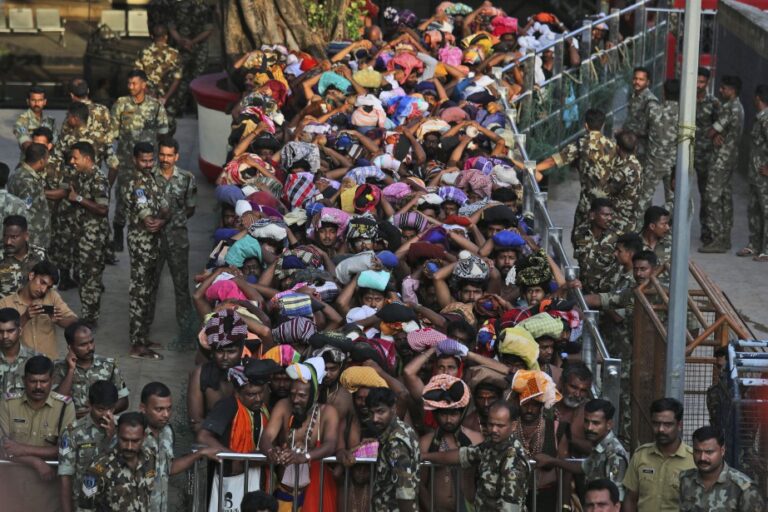 Une bousculade dans un temple indien fait neuf morts et plusieurs blessés