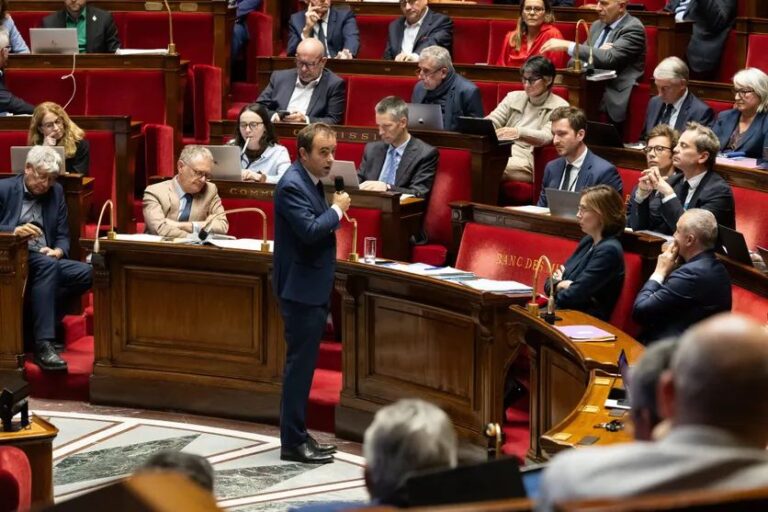 Budget 2026 : la gauche boycotte la réunion de négociation, le spectre d’un blocage se précise