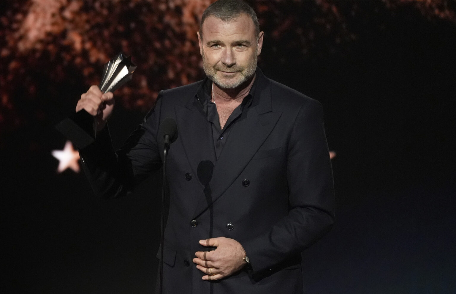 Liev Schreiber, star de "Ray Donovan", hospitalisé en urgence à New York après de fortes douleurs à la tête. (DR)