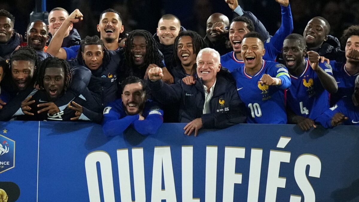 FOOT - Qualifiés ! La France bat l'Ukraine 4-0 et gagne son ticket pour la Coupe du monde 2026. (AP)