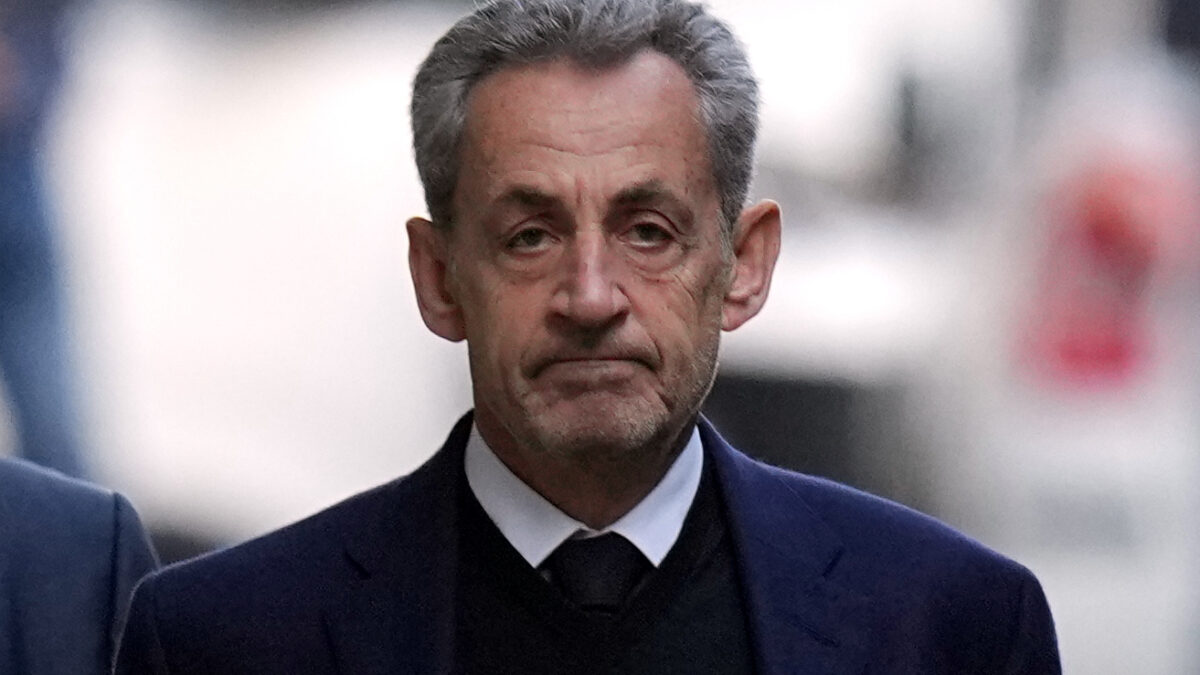 Nicolas Sarkozy libéré dès ce soir ? La Cour d’appel examine aujourd'hui la demande de l'ancien président. (AP)