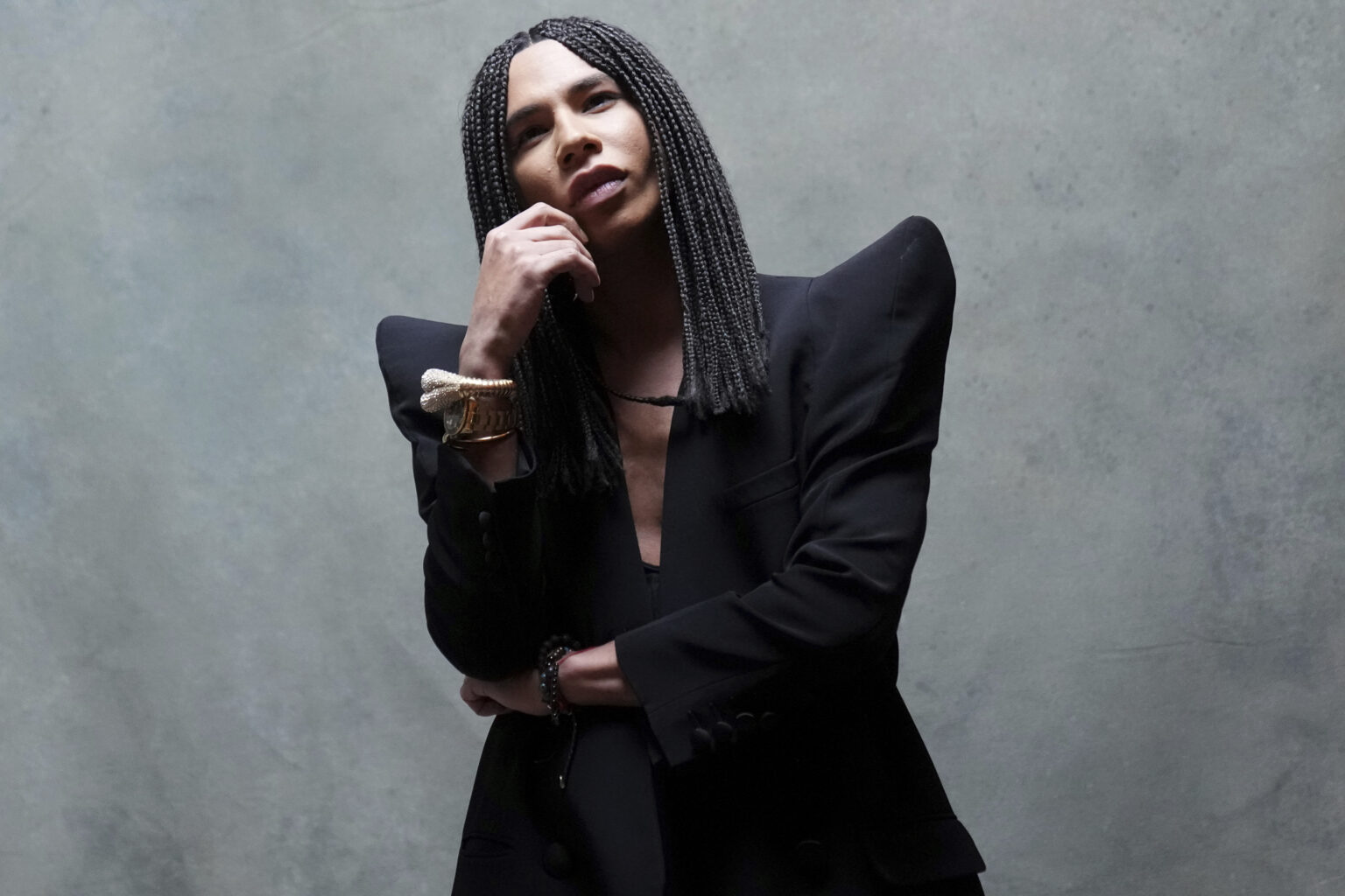 Olivier Rousteing quitte Balmain après 14 ans de collaboration. (AP)