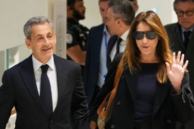 Nicolas Sarkozy remis en liberté. La cour d'appel estime que "son maintien en détention n'est pas justifié". L'ancien président est sorti de prison