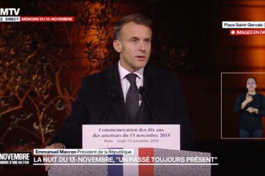 Attentats du 13 novembre : Emmanuel Macron rend hommage aux victimes. Les membres de la BRI entrés au Bataclan recevront la Légion d’honneur. (BFMTV)