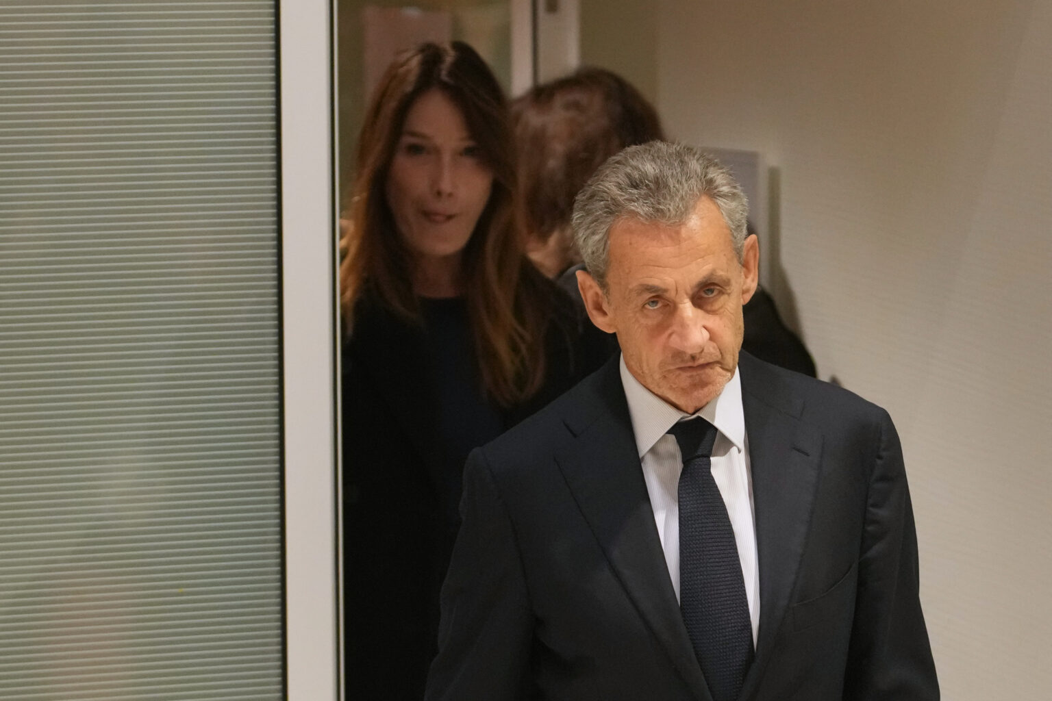 Nicolas Sarkozy: «Vos témoignages m’ont bouleversé et donné la force de supporter cette épreuve.» L’ex-président parle pour la première fois depuis sa mise en liberté. (AP)