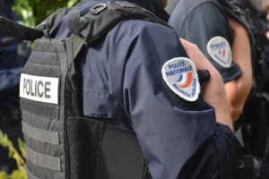 Marseille : trois policiers et une automobiliste blessés lors d’un double refus d’obtempérer