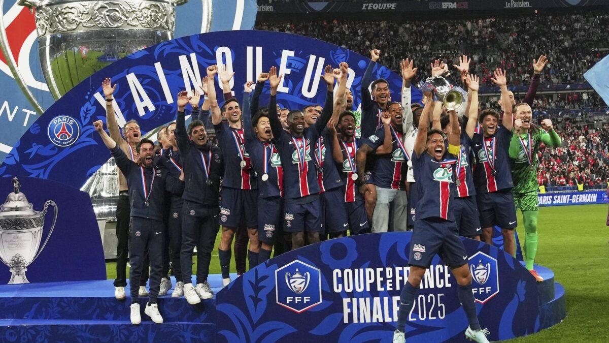 Coupe de France - Découvrez l'intégralité du tirage au sort des 32e de finale. Un seul duel de Ligue 1, Vendée Fontenay Foot défiera le PSG. (AP)