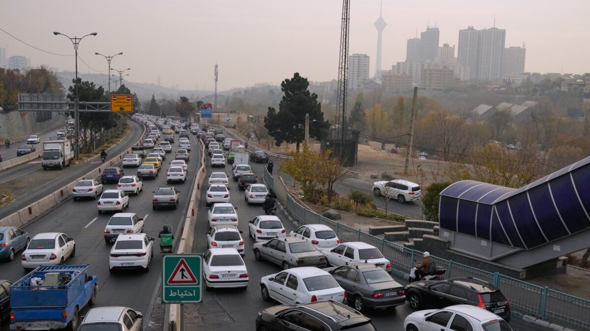 Les exportations chinoises repartent à la hausse en novembre malgré l’effondrement des ventes vers les États Unis (AP Photo/Vahid Salemi)