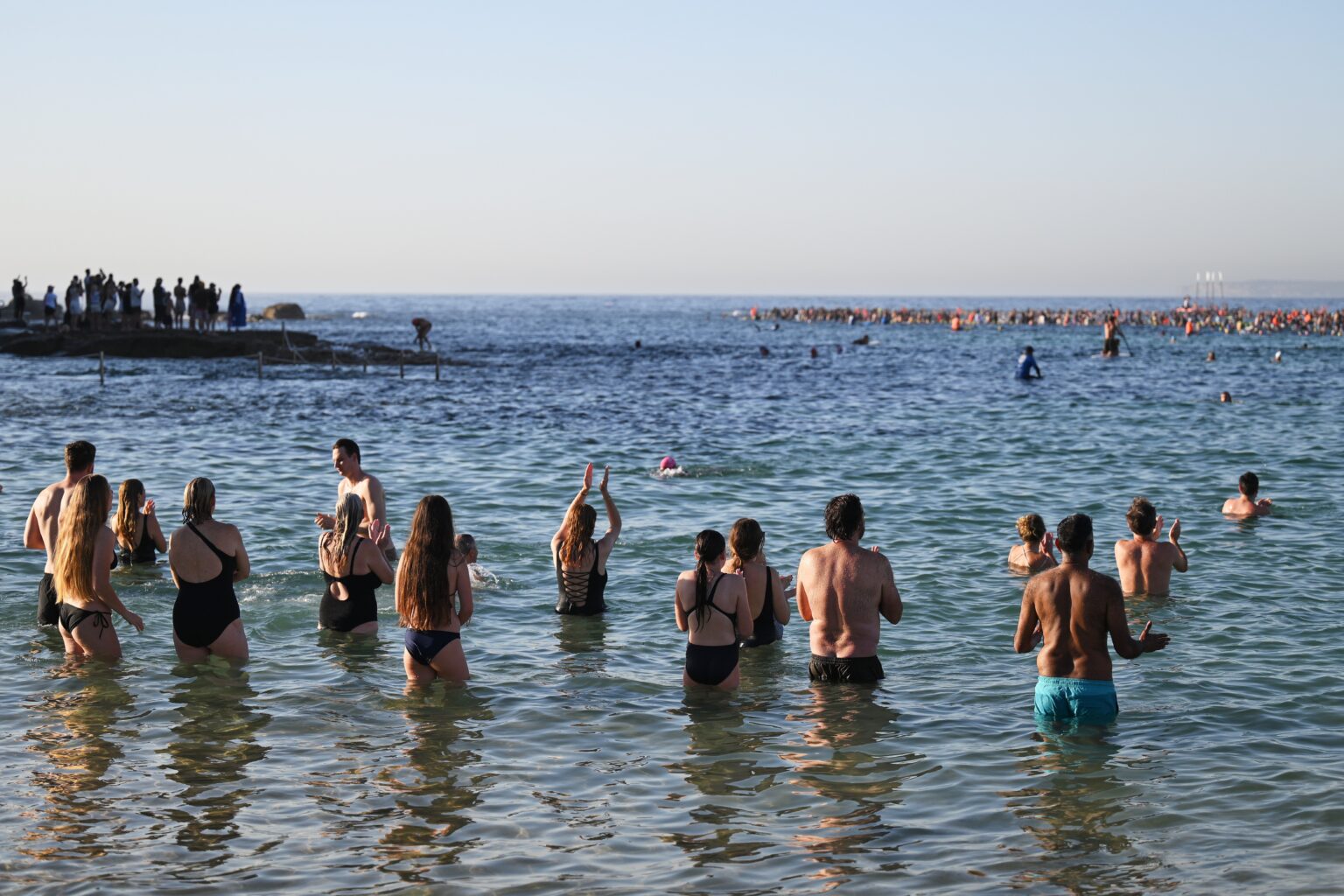 Australie - Bondi Beach rend hommage aux victimes de la fusillade antisémite. (AP)