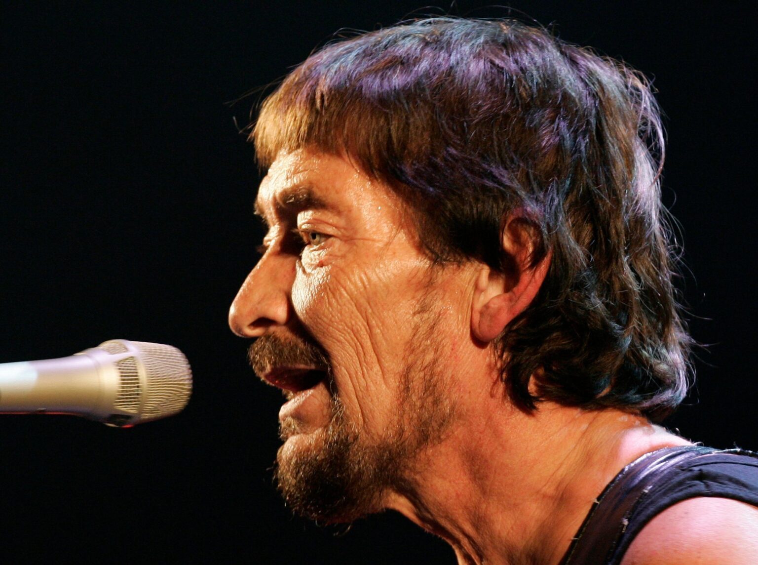 Décès du chanteur britannique Chris Rea à 74 ans. Il était notamment connu pour ton tube de Noël "Driving Home for Christmas" (AP)