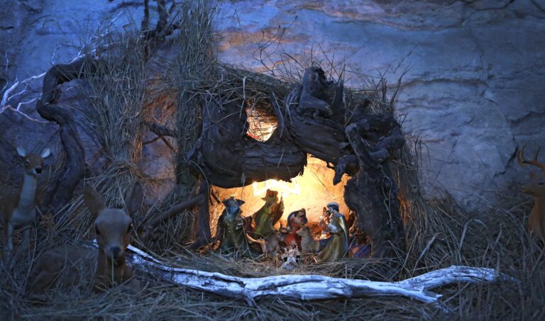 Sondage - 80% des Français soutiennent les crèches de Noël dans les mairies