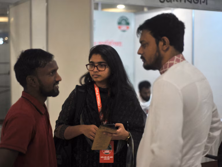 Au Bangladesh, un parti issu du mouvement étudiant s’allie à des islamistes avant les élections