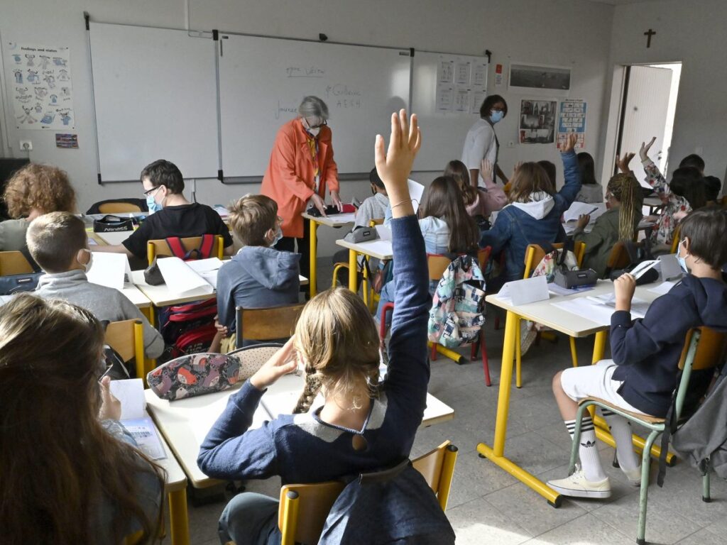Au collège, des heures de cours manquantes qui fragilisent l’égalité scolaire en France