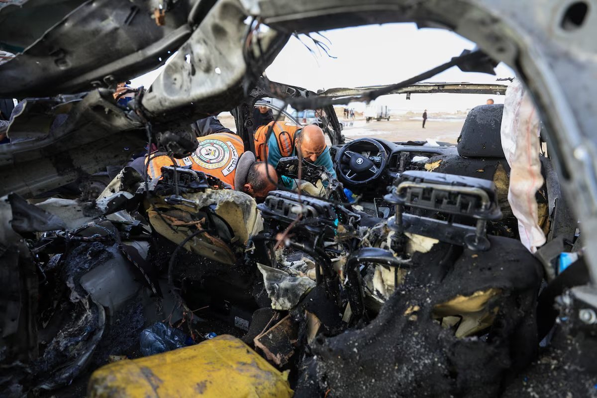 Hamas warns that the elimination of a senior commander by Israel jeopardizes the ceasefire