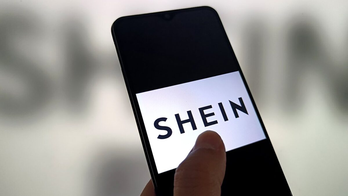 Shein : l'État ne demande plus une suspension totale de la plateforme