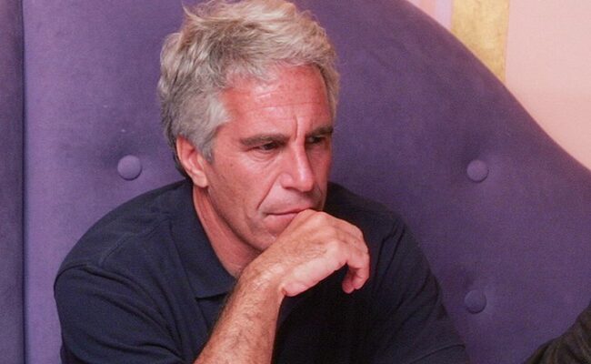 Mort d'Epstein : son frère crie à l'assassinat et exige une nouvelle autopsie