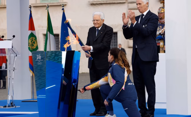 La flamme olympique des Jeux d’hiver 2026 s’allume au palais présidentiel italien