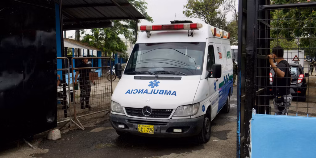 La police équatorienne découvre 13 morts dans une prison ravagée par la violence