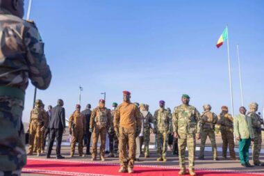 Le Mali et le Burkina Faso annoncent une interdiction réciproque de voyager pour les citoyens américains