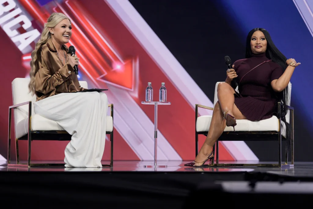 Nicki Minaj salue Trump et Vance, un revirement politique qui surprend