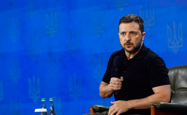 Washington propose à Kiev une garantie de sécurité de 15 ans dans un plan de paix, selon Zelensky (AP)