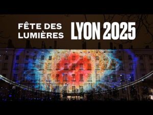 Lyon : des messages anti-police détournent la Fête des Lumières