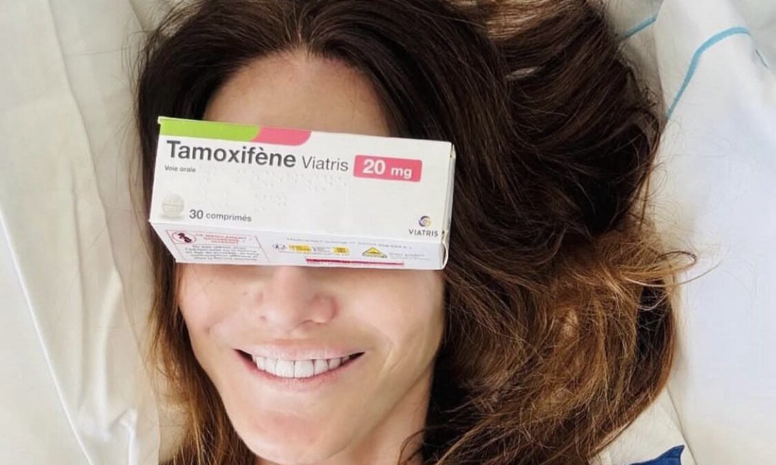 Carla Bruni annonce l’arrêt de son traitement hormonal après cinq ans de lutte contre un cancer du sein. (DR)