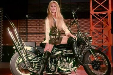 L’histoire secrète de la chanson «Harley Davidson» avec Brigitte Bardot
