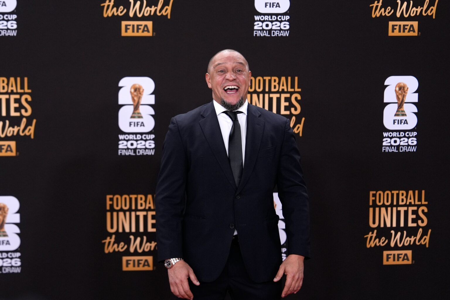 Roberto Carlos hospitalisé au Brésil après un problème cardiaque. (AP)
