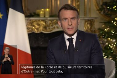 VIDÉO - Vœux d’Emmanuel Macron : «Je partage les colères de notre pays. Je vois nos divisions. Je serai là jusqu’à la dernière seconde et je ferai tout pour que l’élection présidentielle se déroule de façon sereine.»