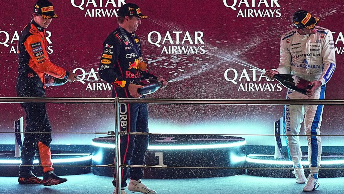 Formule 1 – Max Verstappen relance la lutte pour le titre en s’imposant lors du Grand Prix du Qatar. (AP)