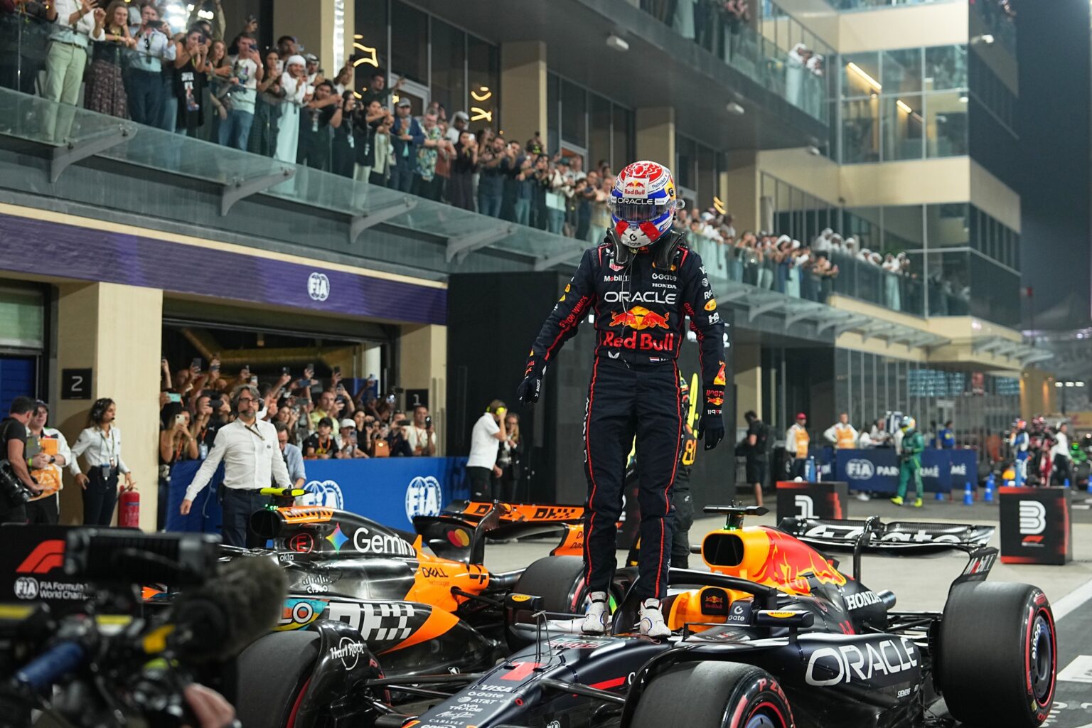 F1 - Incroyable pole position pour Verstappen avant le dénouement du titre à Abu Dhabi