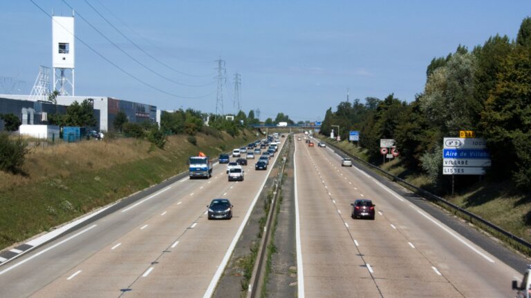 Sécurité routière : dépasser la vitesse autorisée de plus de 50 km/h est désormais passible de poursuites pénales