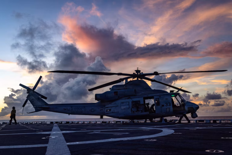 Washington justifie la frappe américaine contre un navire vénézuélien malgré les critiques juridiques