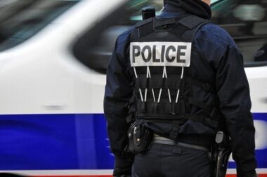 Exercice de police qui tourne mal dans le Val-de-Marne : cinq agents intoxiqués, un officier entre la vie et la mort