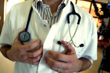 Accusations sexuelles à Belfort : un praticien suspendu par l’Ordre des médecins avant la fin de l’enquête pénale