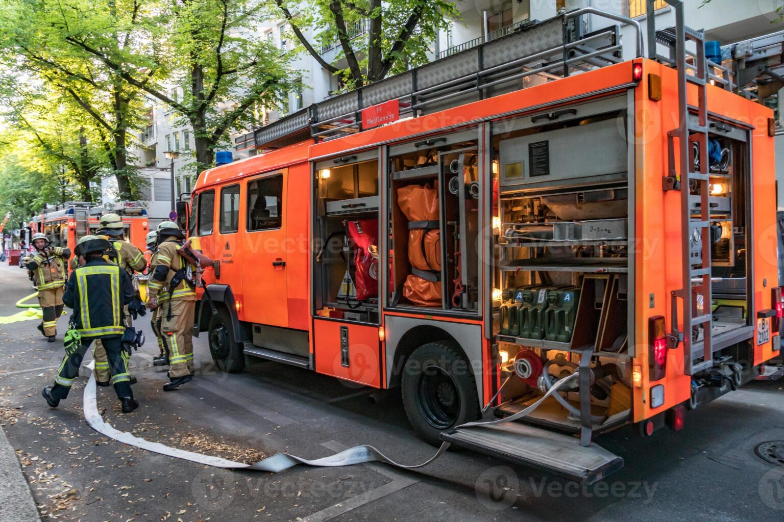 Allemagne : un incendie criminel visant plusieurs câbles prive 45 000 foyers d’électricité à Berlin