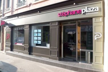 Une agence franchisée du groupe Stéphane Plaza obtient réparation après la condamnation de l'ex animateur d'M6