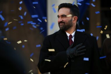 À New York, le maire Mamdani promet de mettre en œuvre un programme de socialiste démocrate