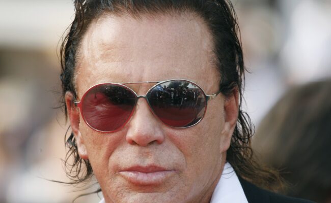 "C'est embarrassant et humiliant." Mickey Rourke dément toute implication dans la cagnotte en ligne pour payer son loyer