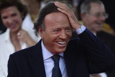 Julio Iglesias visé par deux plaintes pour agressions sexuelles. (AP)