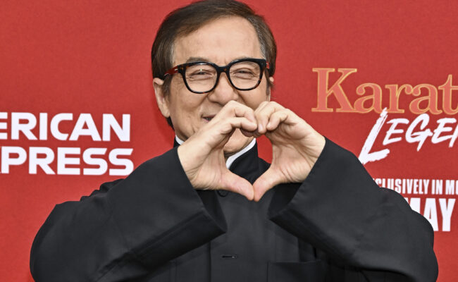 Jackie Chan, 71 ans, annonce avoir enregistré une chanson qui ne sera diffusée qu'après sa mort