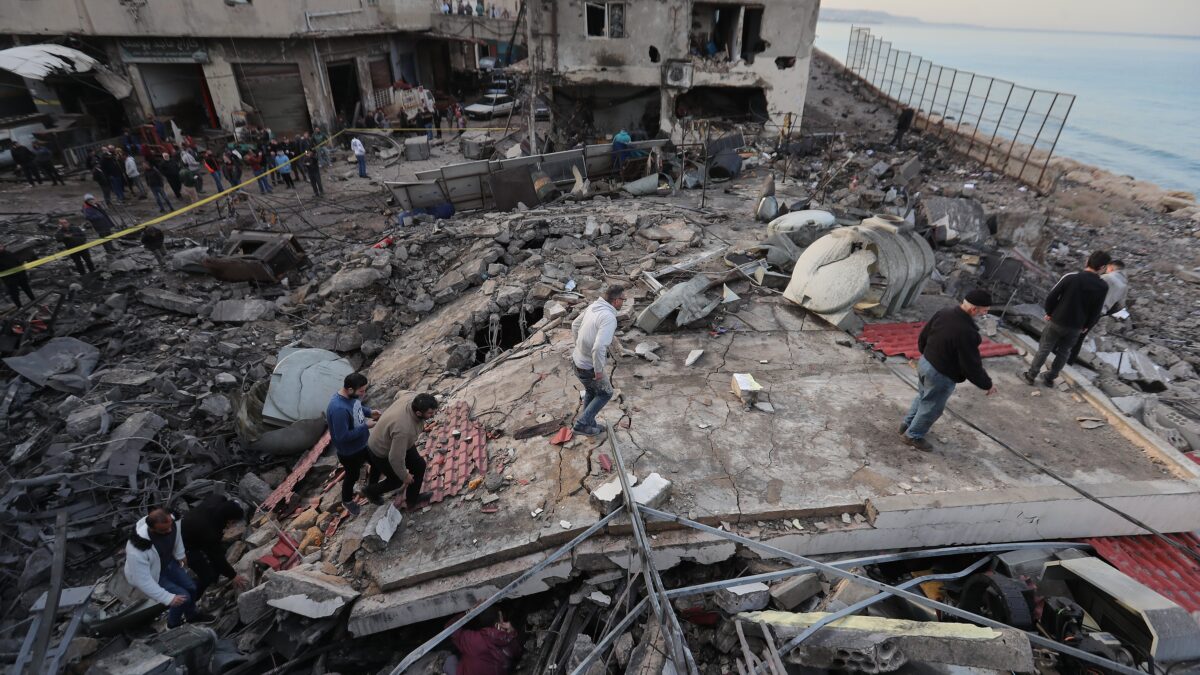 Israël frappe plusieurs sites au Liban avant une réunion clé jeudi sur le désarmement du Hezbollah. (AP)