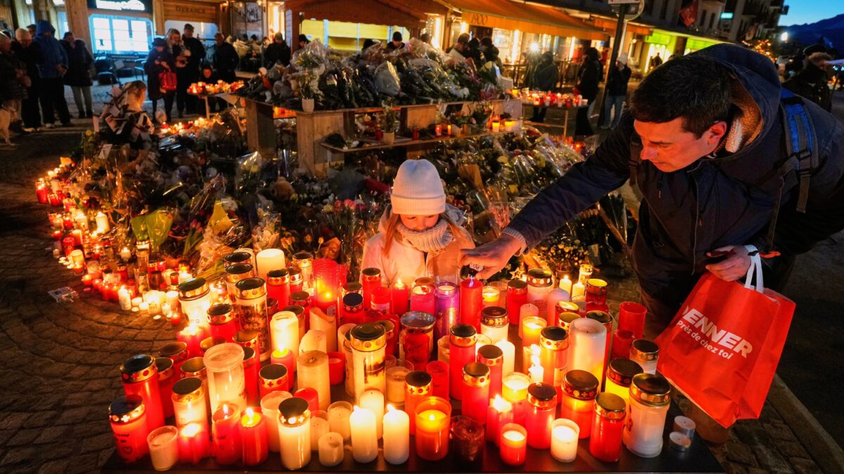 Crans-Montana: la Suisse rend hommage ce vendredi aux victimes de l'incendie lors d’une journée nationale de deuil. (AP)