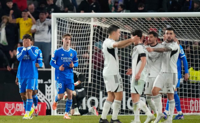 Humiliation historique pour le Real Madrid, éliminé par un club de deuxième division en Copa del Rey. (AP)