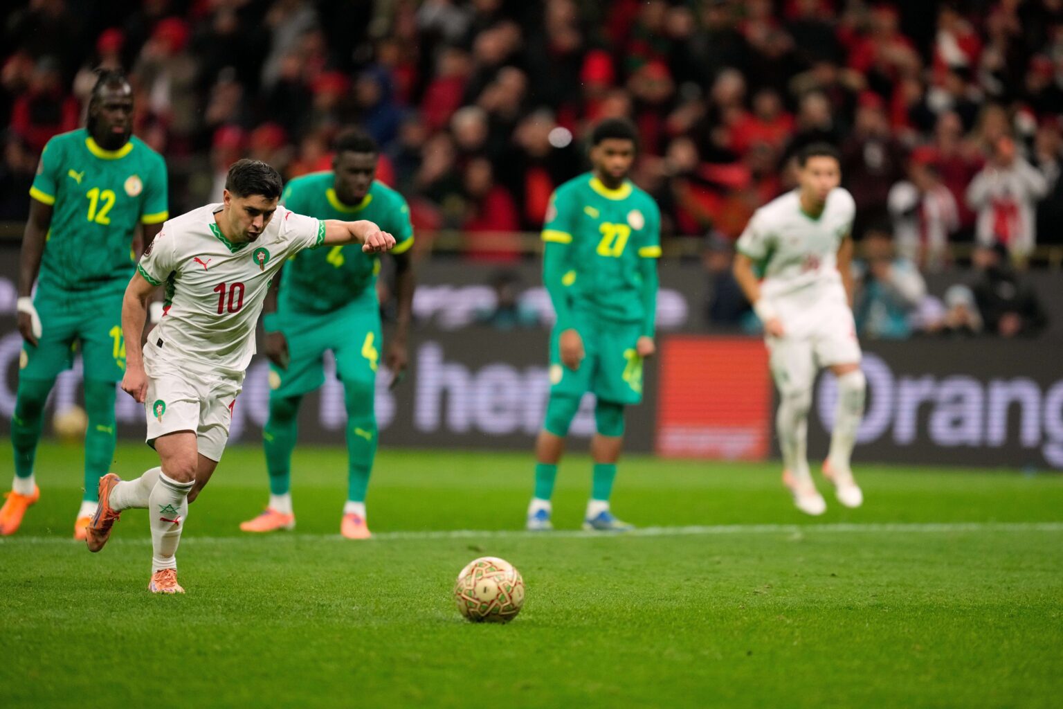 Brahim Díaz: "Il me sera difficile de m’en remettre". Le joueur marocain s'exprime après son penalty raté contre le Sénégal. (AP)