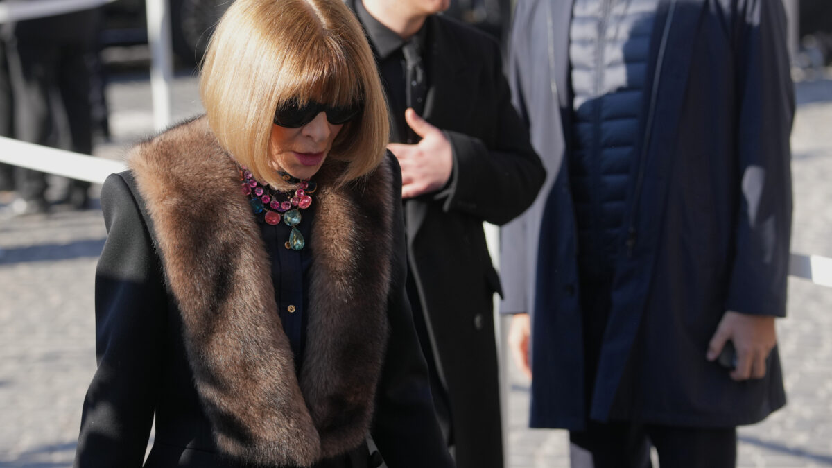 Les stars et le public rendent un dernier hommage à Valentino à Rome. (AP)