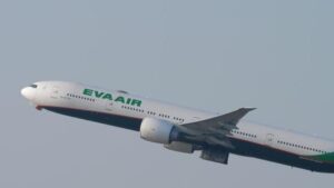 Altercation en cabine de pilotage : un commandant suspendu après une agression sur un vol EVA Air