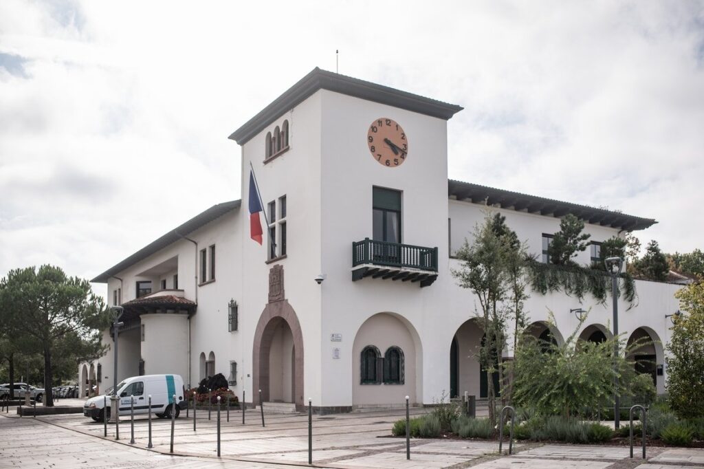 Anglet : une décennie de détournements et une lourde condamnation pour un ex-agent municipal