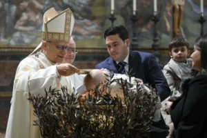 Au Vatican, le pape Léon XIV baptise vingt nourrissons pour clore le temps de Noël